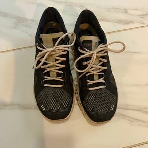 Great condition on cloud shoes
